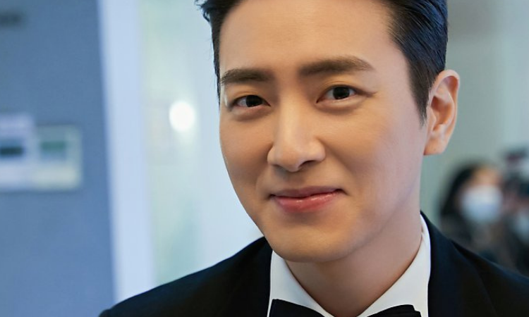 LEE JUN HYUK luce muy guapo en sesión fotográfica para ACE FACTORY