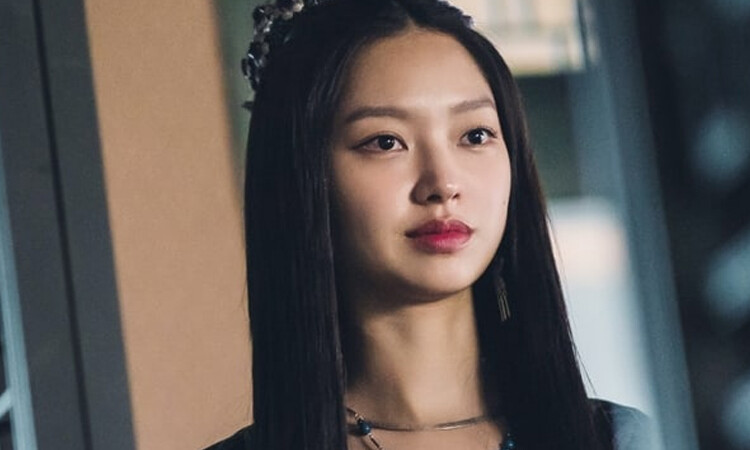 Choi Yoo Hwa es la mujer misteriosa en el dorama coreano River Where The Moon Rises