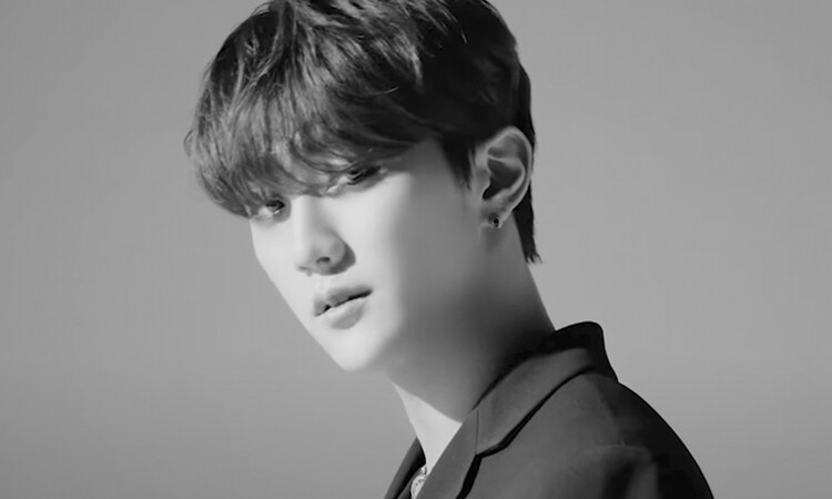 Joochan de Golden Child es un modelo profesional en su video concepto de YES