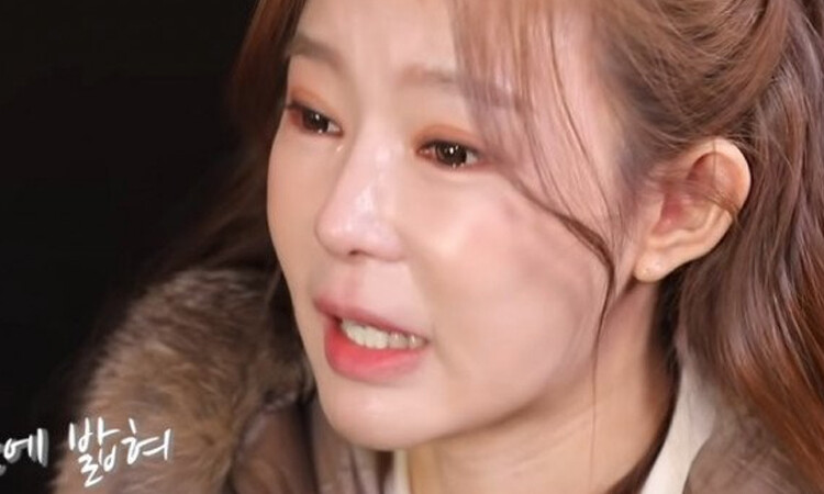 Ex-esposa de Eli de U-KISS, Ji Yeon Soo, actualmente está desempleada y sufre de deudas como madre soltera