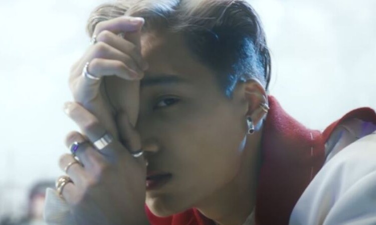 Kai de EXO muestra una gran popularidad con su álbum solista 'KAI (开)'