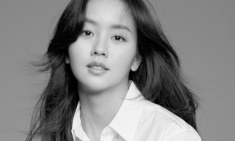 Kim So Hyun actualiza su CV con su nueva agencia CultureDepot