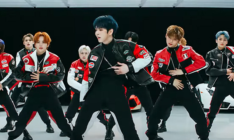 CRAVITY se encuentran en una carrera de carros en su MV My Turn