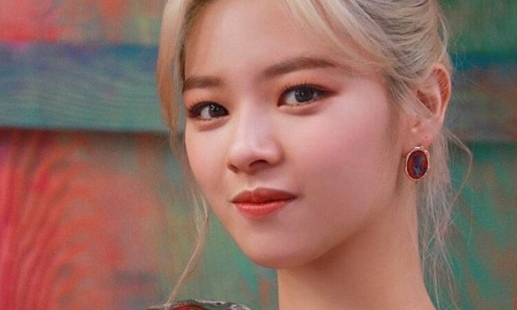 Jeongyeon de TWICE hace su primera aparición tras 2 meses de ausencia