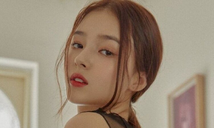 Anti fans de Nancy de MOMOLAND están vendiendo más imágenes de la grabación no autorizada de la cantante
