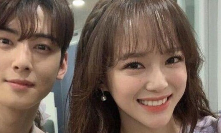 Cha Eun Woo de ASTRO muestra su apoyo a Kim Sejeong con un tierno gesto