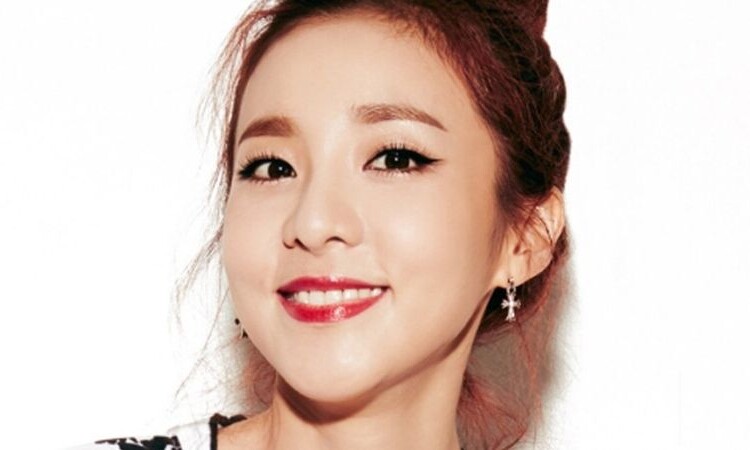 Sandara Park realiza donación de alimento orgánico a refugio para animales abandonados