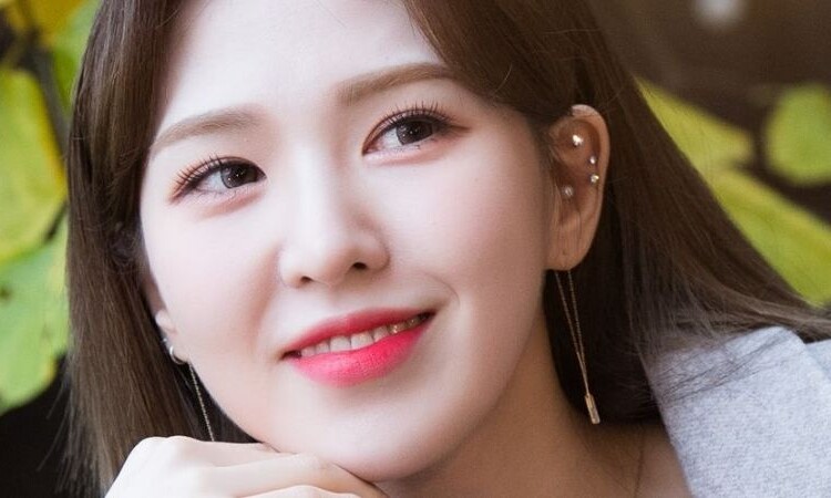 Wendy se une a Red Velvet por primera vez en el '2021 SMTOWN LIVE: Culture Humanity'