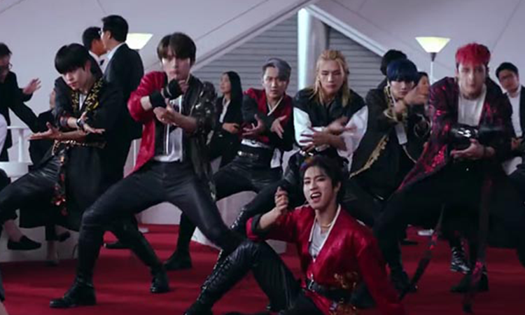 Stray Kids logró vender más de 1.01 millones de álbumes en 2020