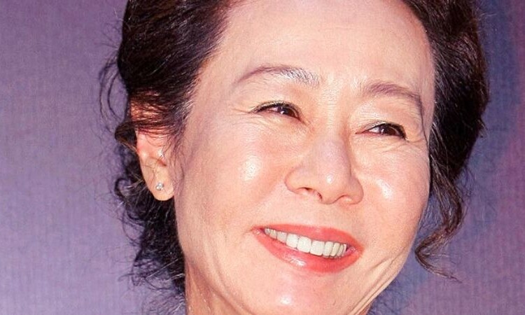 Revista Variety predice nominación de la actriz Yoon Yeo Jung para los Oscar