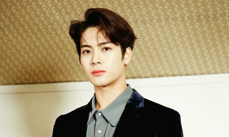 Jackson de GOT7 anuncia su regreso en marzo
