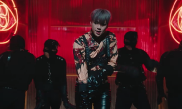 Kang Daniel hace su regrego con el dramático MV de 'Paranoia'