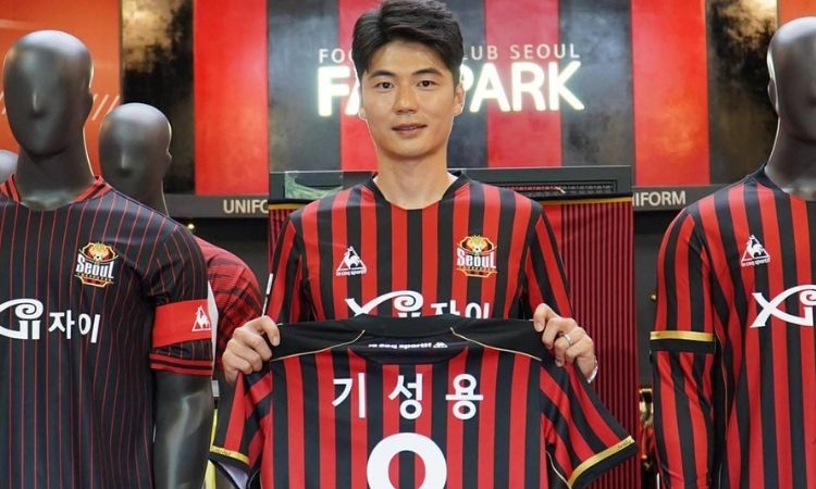Ex capitán de la selección coreana de fútbol niega acusaciones de agresión sexual