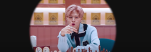 Kim Woo Seok regresa oficialmente con el dulce MV de ‘Sugar’