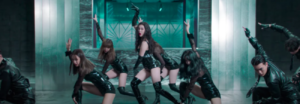 Sunmi adopta una imagen sexy en el MV de 'Tail'