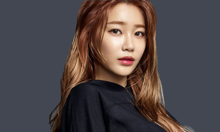 Yuna ex de AOA se convierte en instructora certificada de yoga