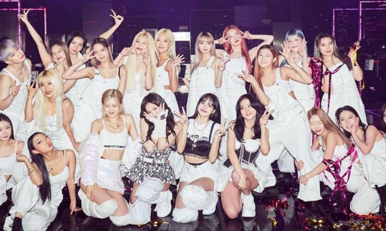 BLACKPINK es foco de críticas por no usar mascarillas en las fotos de grupo en 'THE SHOW'