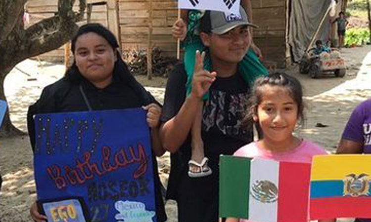 BTS: ARMY mexicana dona personas de pocos recursos por cumpleaños de Jhope