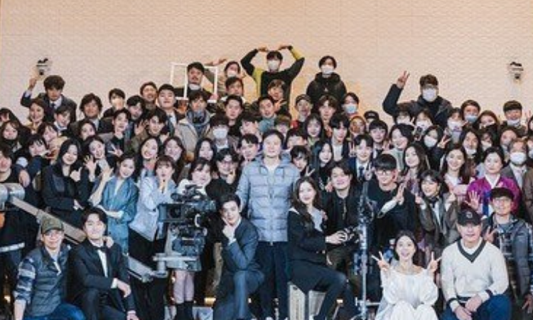 Elenco de 'True Beauty' recibe críticas por no respetar el distanciamiento social