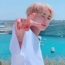 Jungkook de BTS rubio tiene a ARMY sin alient