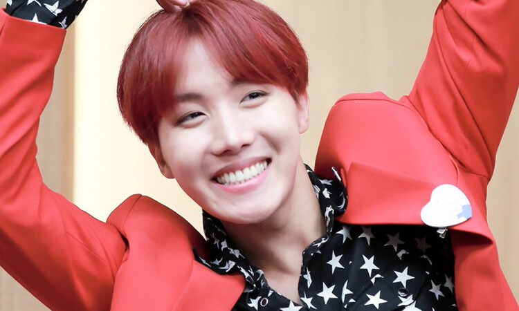 J-Hope de BTS responde a ARMY con la escultura hecha en su honor