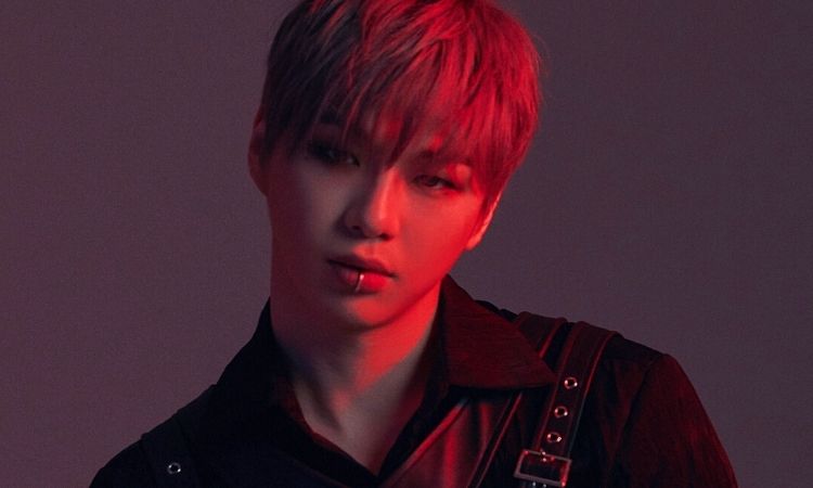 Kang Daniel explica el significado del video musical de 