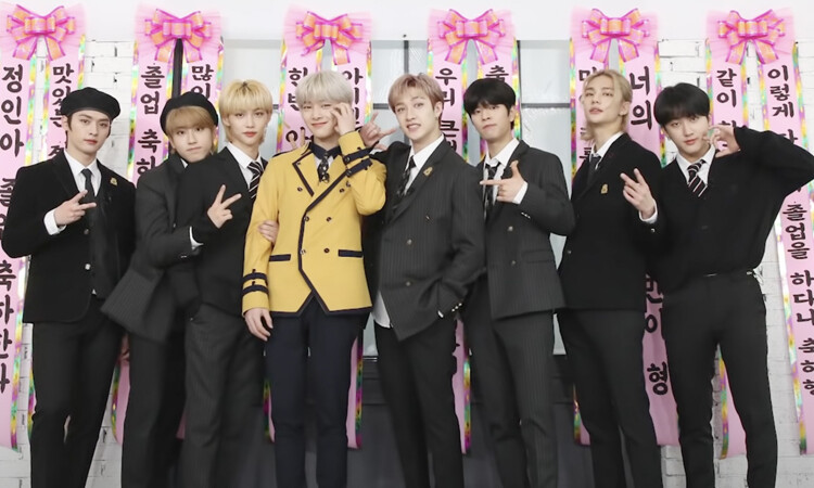 Estos son los mensajes que Stray Kids dejo a Jeongin en los banners por su graduación