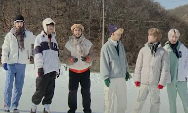 Stray Kids juega en la nieve en el primer episodio de 'SKZ CODE'