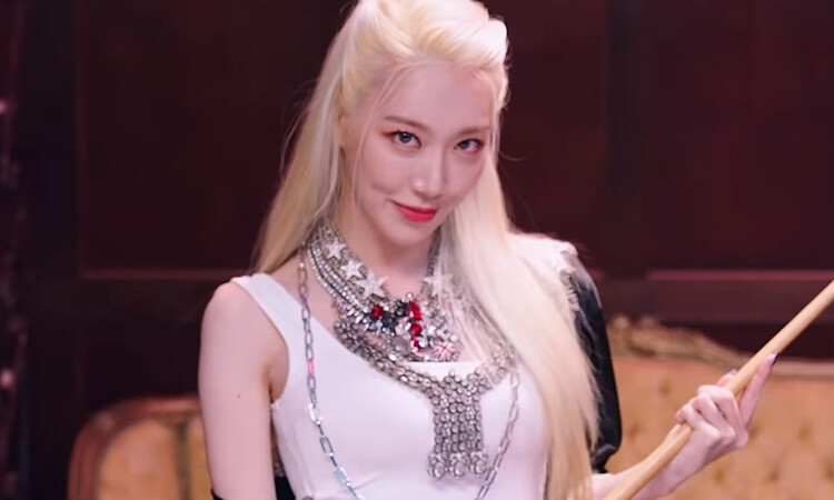 Youngheun de BLACKSWAN revela un spoiler de comeback en abril