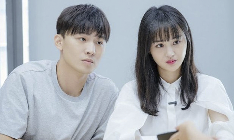 Mulher rica pede para adotar crianças abandonadas por Zheng Shuang