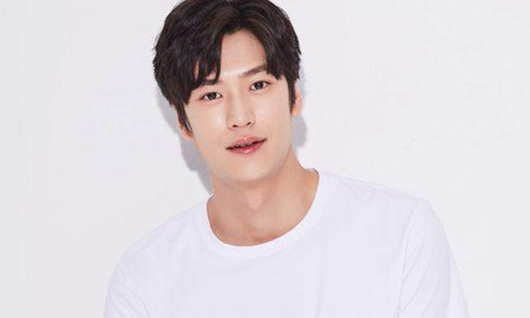 Na In Woo confirmado para protagonizar ‘River Where The Moon Rises’ tras la salida de Ji Soo
