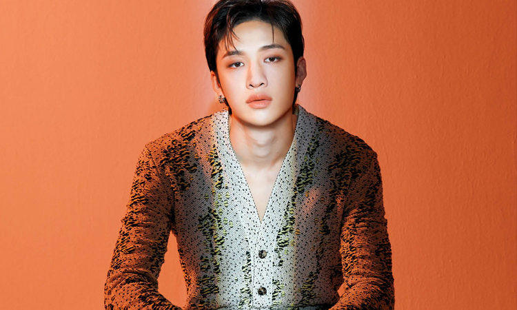 Bang Chan de Stray Kids revela su modelo a seguir para la revista Men's Folio