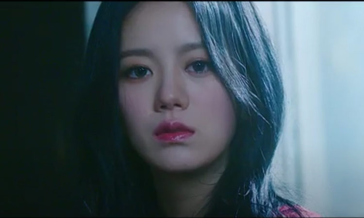 Yena de G-reyish hace volar aviones de papel en el MV teaser Blood Night