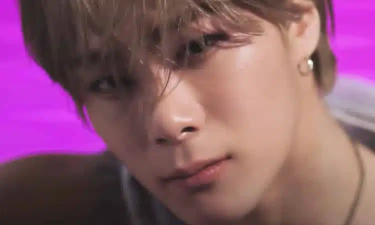 Moonbin de ASTRO nos vuelve a enamorar con su video concepto de ‘All Yours’