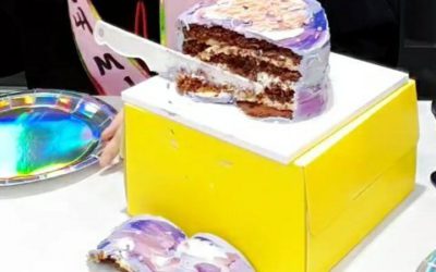 No dejaras de reír con el accidente de MJ de ASTRO y su pastel de cumpleaños