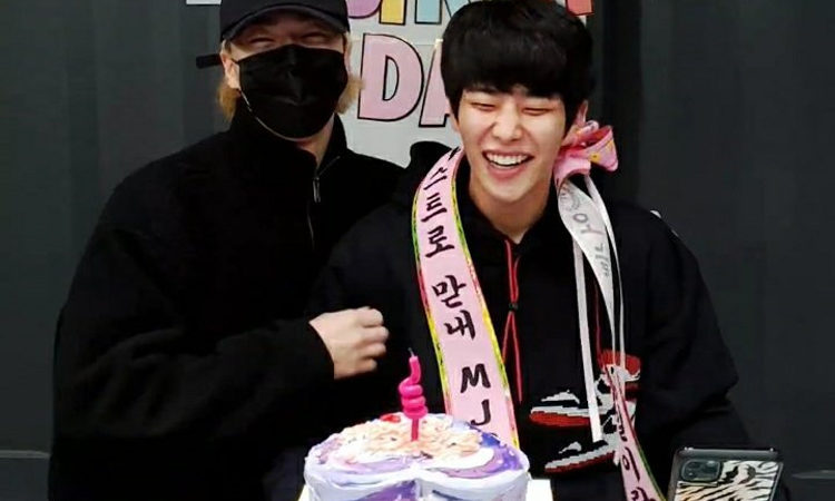 No dejaras de reír con el accidente de MJ de ASTRO y su pastel de cumpleaños