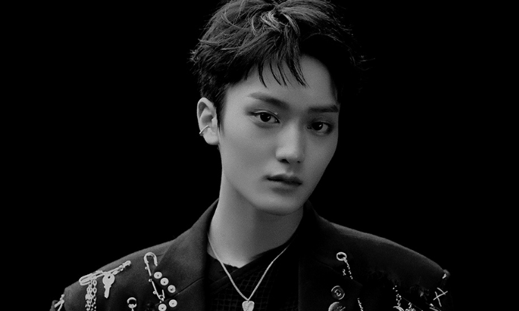 CRAVITY comparte fotos en blanco y negro para 'Hideout: Be Our Voice - Bad Habits'