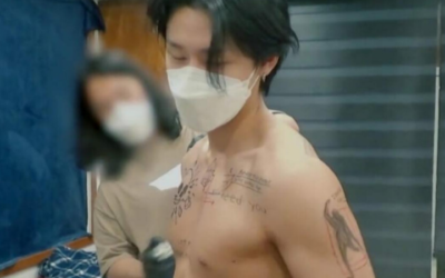 I.M de MONSTA X enciende a Monbebe al enseñar su torso desnudo