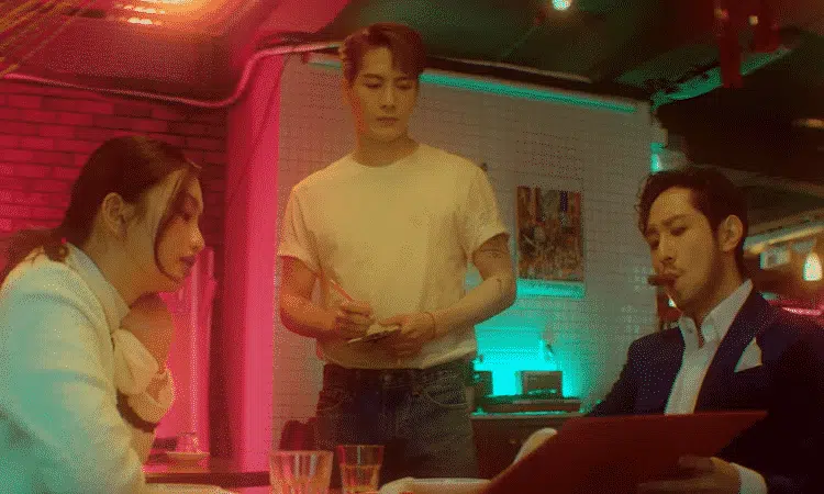 Se estrena el nuevo MV de Jackson Wang, 'LMLY'