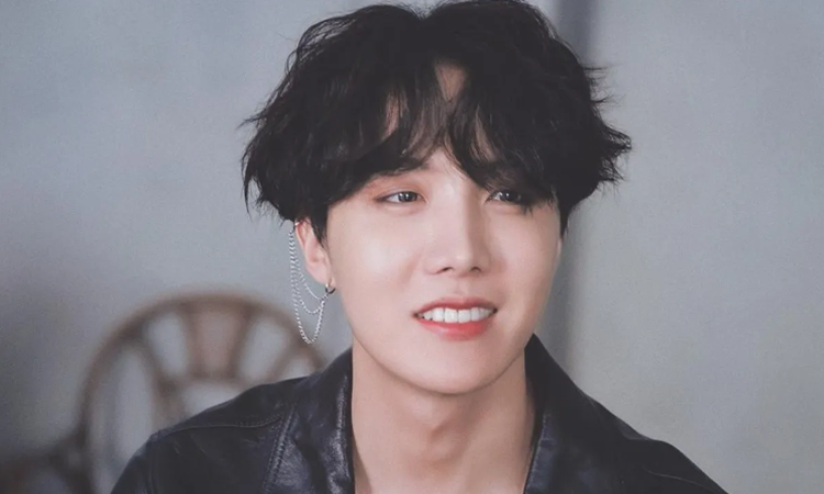 El curioso hábito de J-Hope de BTS cuando está nervioso que se roba nuestros corazones