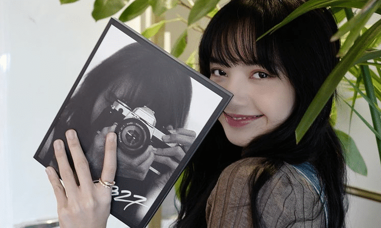 Inicia pre lanzamiento del segundo álbum de fotos de Lisa de BLACKPINK