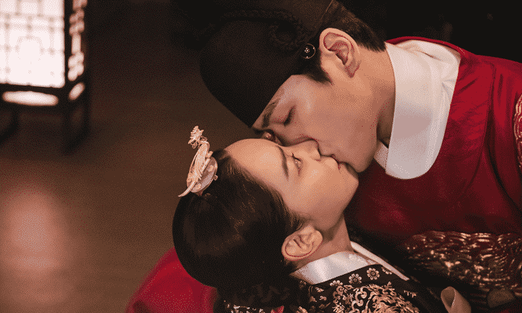 Comienzan a eliminar todos los capítulos de 'Mr.Queen', escrita por el guionista de 'Joseon Exorcist'