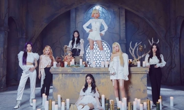 Purple Kiss en MV de Ponzona