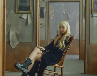 Dosie & Ireh de PURPLE K!SS publican sus visuales fotos para Into Violet