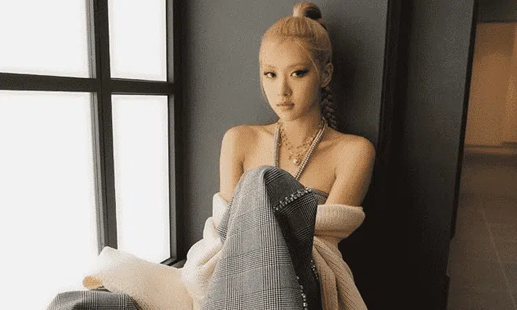 Rosé de BLACKPINK llega al #1 de Billboard 'Global 200' y 'Global Excl. US' con 'On the Ground'