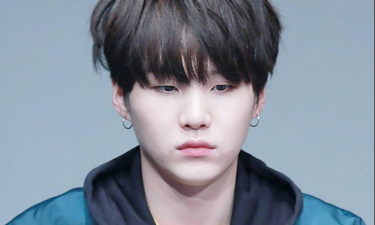 Suga de BTS confiesa que la rehabilitación ha sido más dolorosa que su operación de hombro