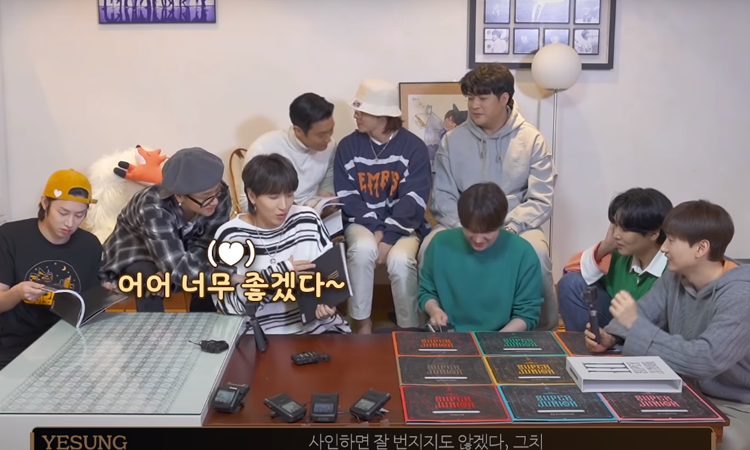 Super Junior realiza un unboxing de su álbum 'The Renaissance'