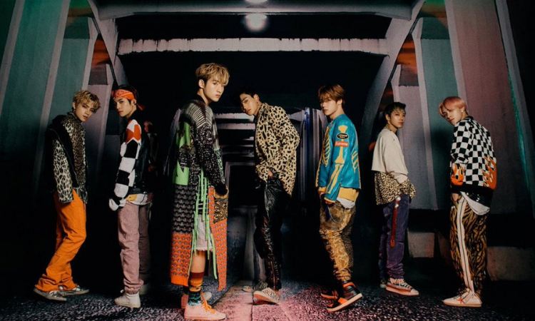 WayV revela nuevas fotos teaser 'hitchhiker version' para su álbum 'Kick Back' 