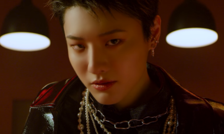 WOODZ entra en otra dimensión en el vídeo teaser de 'Feel Like'