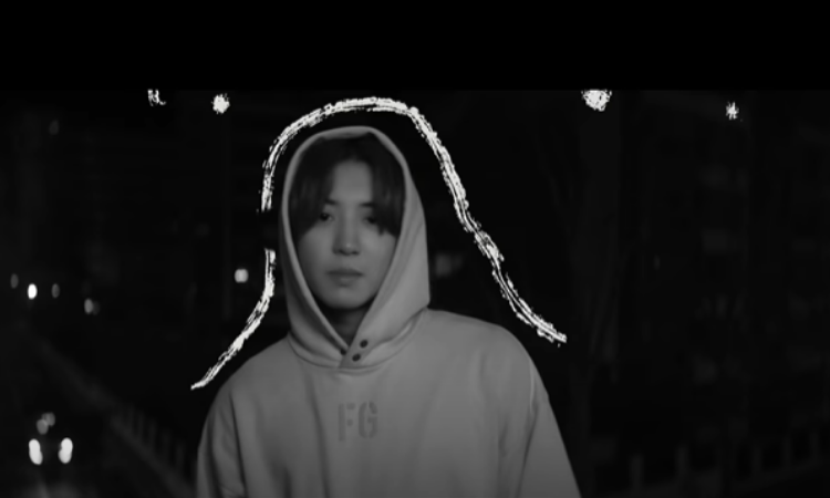 Chanyeol de EXO estrena el vídeo musical de 'Tomorrow'